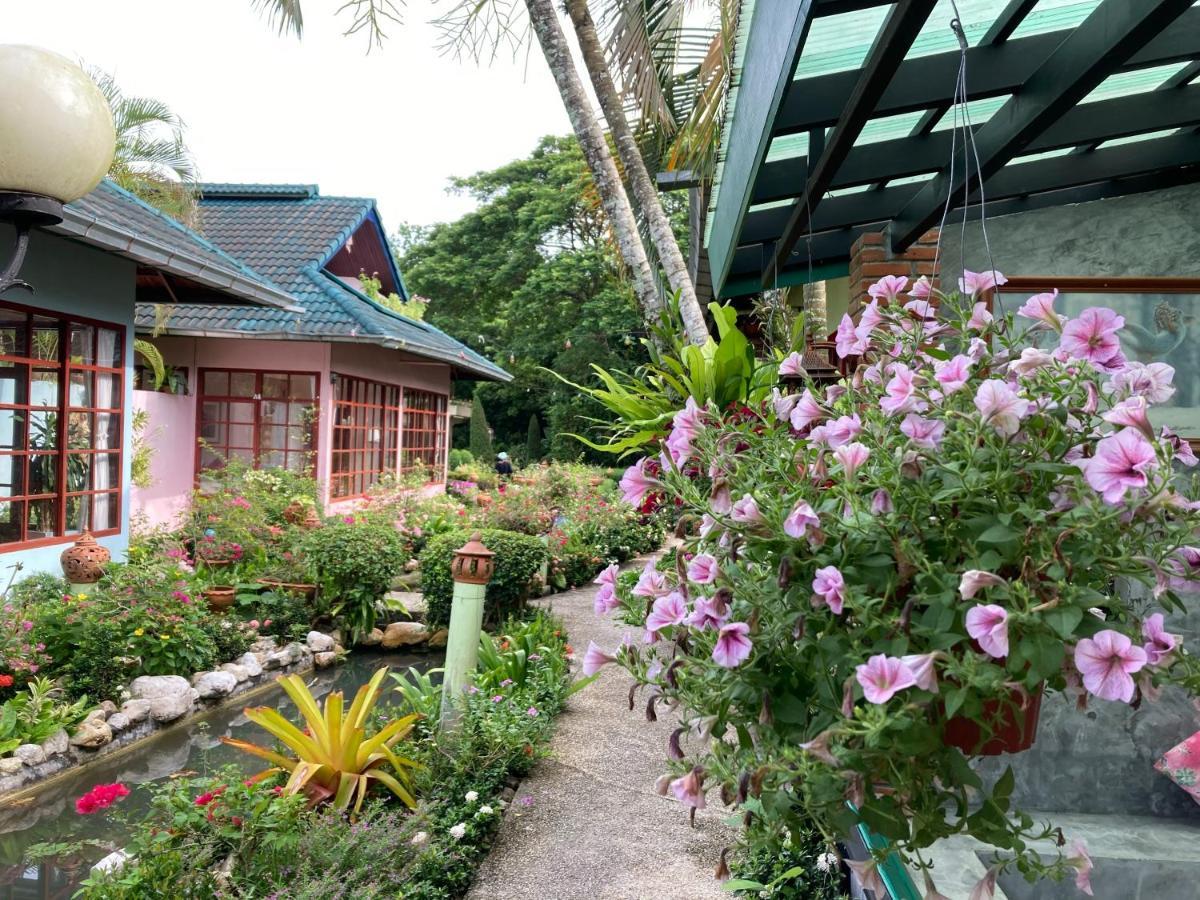 Ekman Garden Resort Sichon Exterior foto