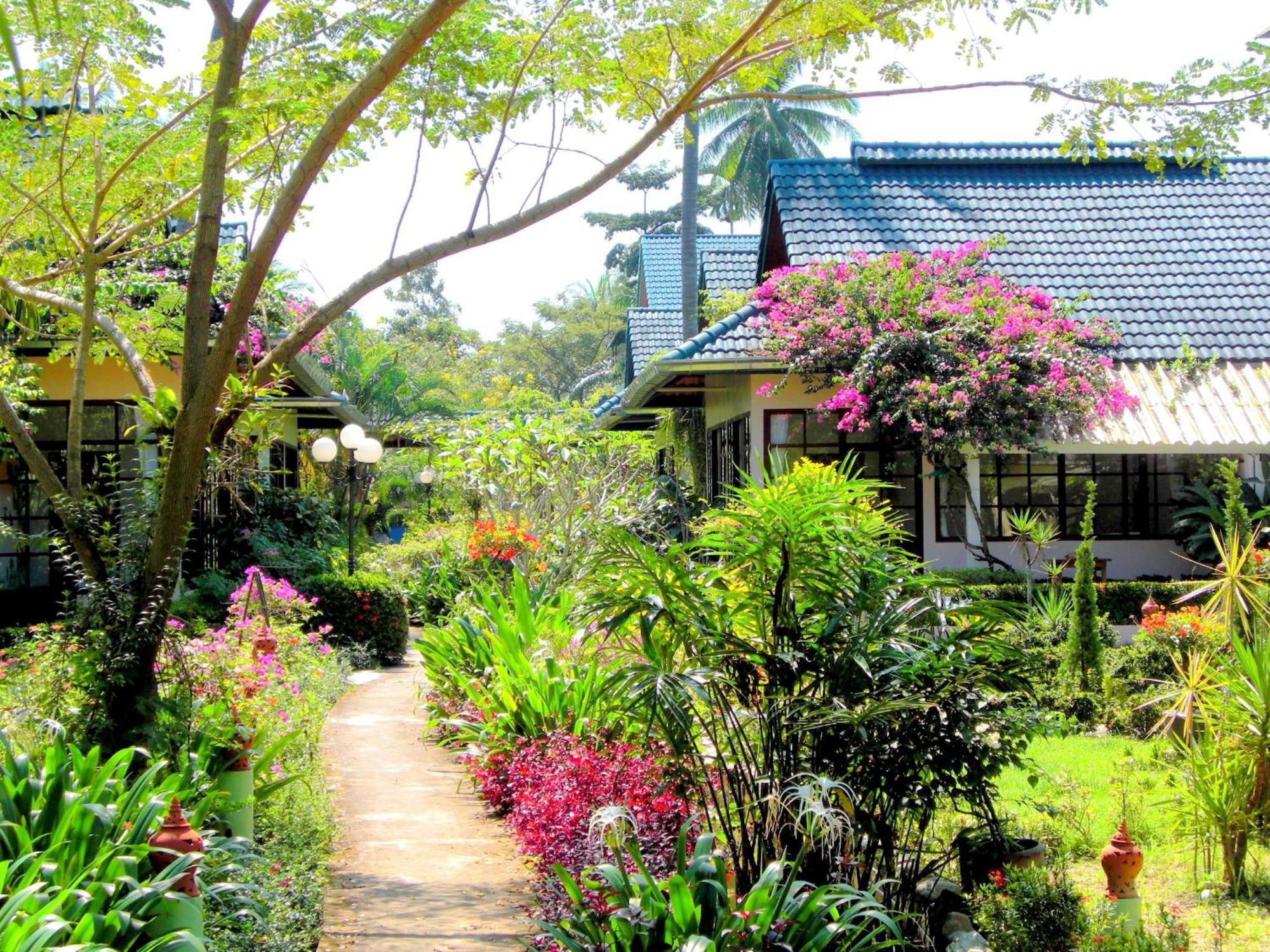 Ekman Garden Resort Sichon Exterior foto